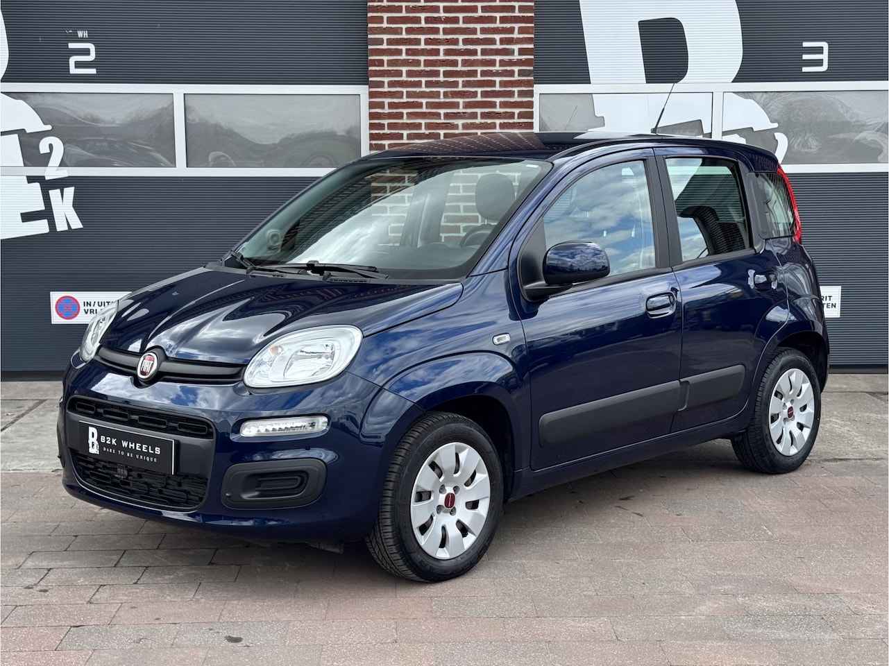 Fiat Panda - 0.9 TwinAir Lounge | Lage KM stand NAP | Automaat | Pdc | Airco | Rijklaar + nieuwe apk - AutoWereld.nl