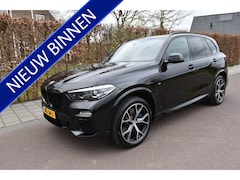 BMW X5 - xDrive45e High Ex. M-PAKKET 395PK BOMVOL PANO, ACC ENZ