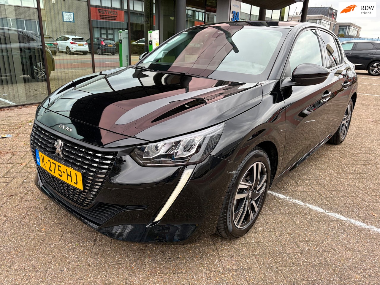 Peugeot 208 - 1.2 PureTech Allure Pack / Camera / Xenon / Carplay / LED - AutoWereld.nl