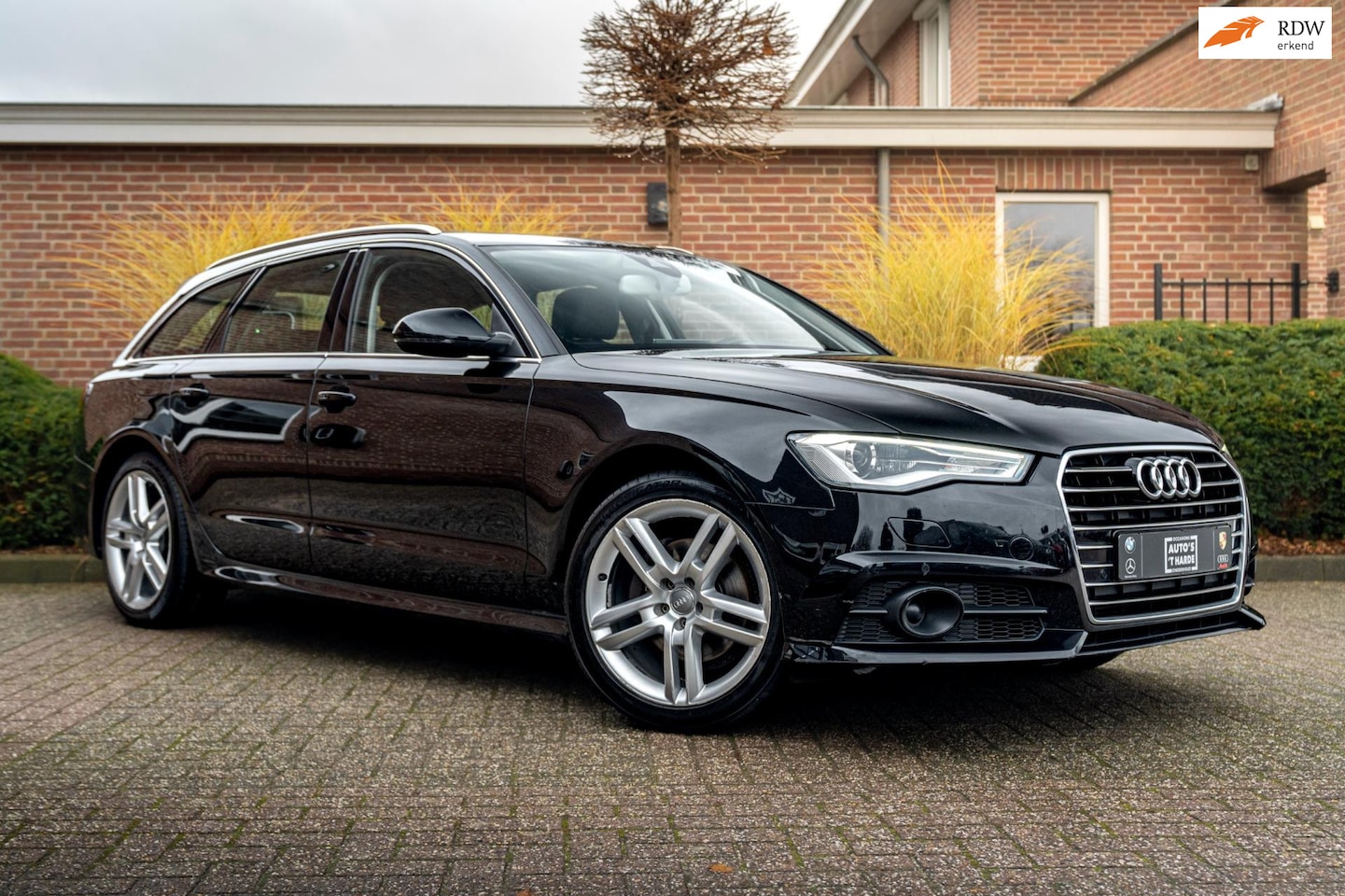Audi A6 Avant - 1.8 TFSI ultra 190 PK Adaptive Trekhaak Pano Half/Leer PDC 19'' S-Line - AutoWereld.nl