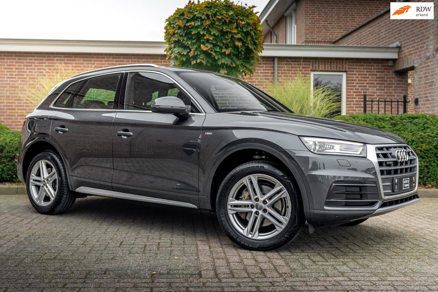 Audi Q5 - 2.0 TFSI Quattro Sport S Line Edition 252 PK Aut. Pano Stoelverwarming Xenon 19'' - AutoWereld.nl