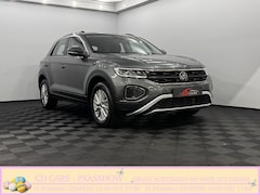Volkswagen T-Roc - 1.5 TSI Life Clima, Parkeersensoren, Apple carplay, Cruise control, Virtual desk, A start