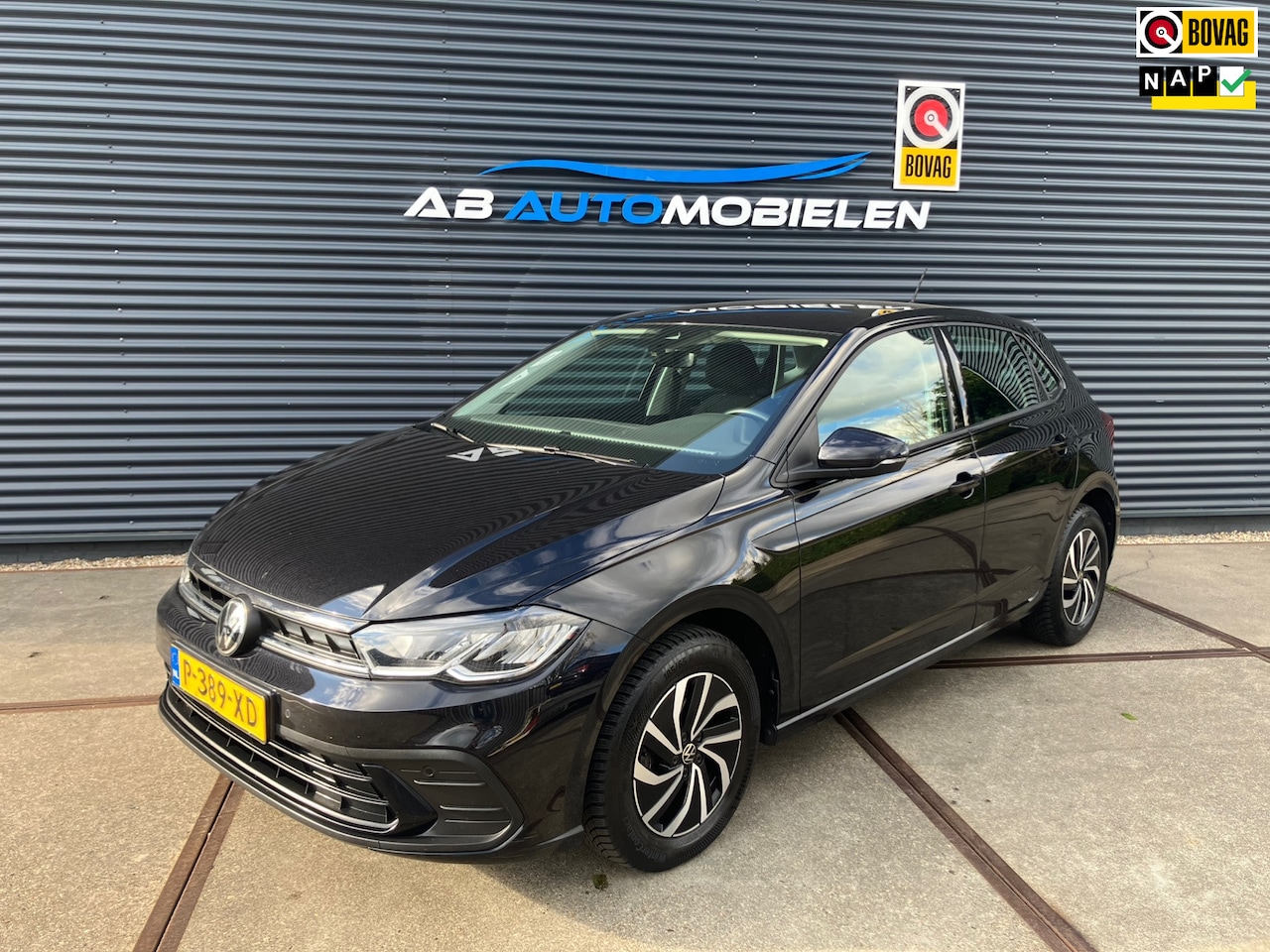 Volkswagen Polo - 1.0 TSI Life LM VELGEN/ CARPLAY/ STOELVERWARMING - AutoWereld.nl