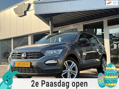Volkswagen T-Roc - 1.5 TSI DSG Style | Navigatie