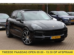 Porsche Cayenne - 3.0 E-Hybrid / Panoramadak / Camera / Softclose / Keyless / Carbon intr. / Luchtvering / 2