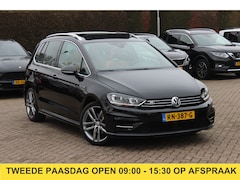 Volkswagen Golf Sportsvan - 1.4 TSI Highline R-line / Trekhaak / Panoramadak / Camera / Navigatie / 18'' / DAB / Stoel