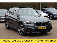BMW X1 - sDrive20i High Executive Edition M Sport / Trekhaak / Panoramadak / Camera / Leder / Head