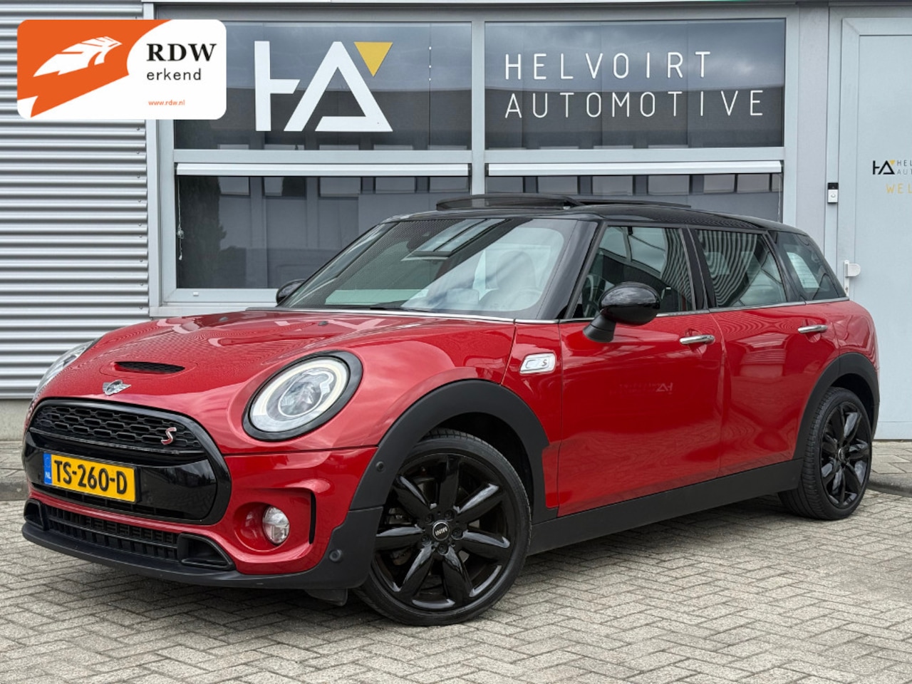 MINI Clubman - 2.0 Cooper S ALL4 Chili | PANO | TREKHAAK | HEAD-UP - AutoWereld.nl