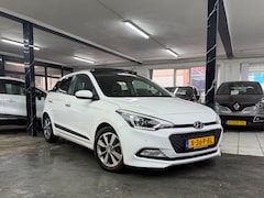 Hyundai i20 - 1.4i i-Vision Automaat | Pano | Camera | cruise control