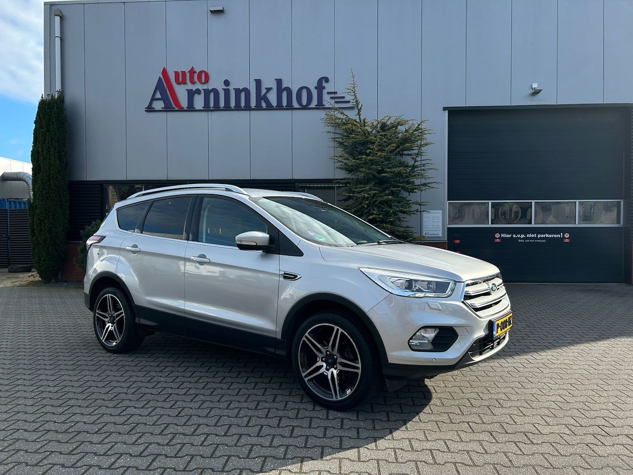 Ford Kuga - 1.5 EcoBoost ST-Line 1.5 EcoBoost ST Line - AutoWereld.nl