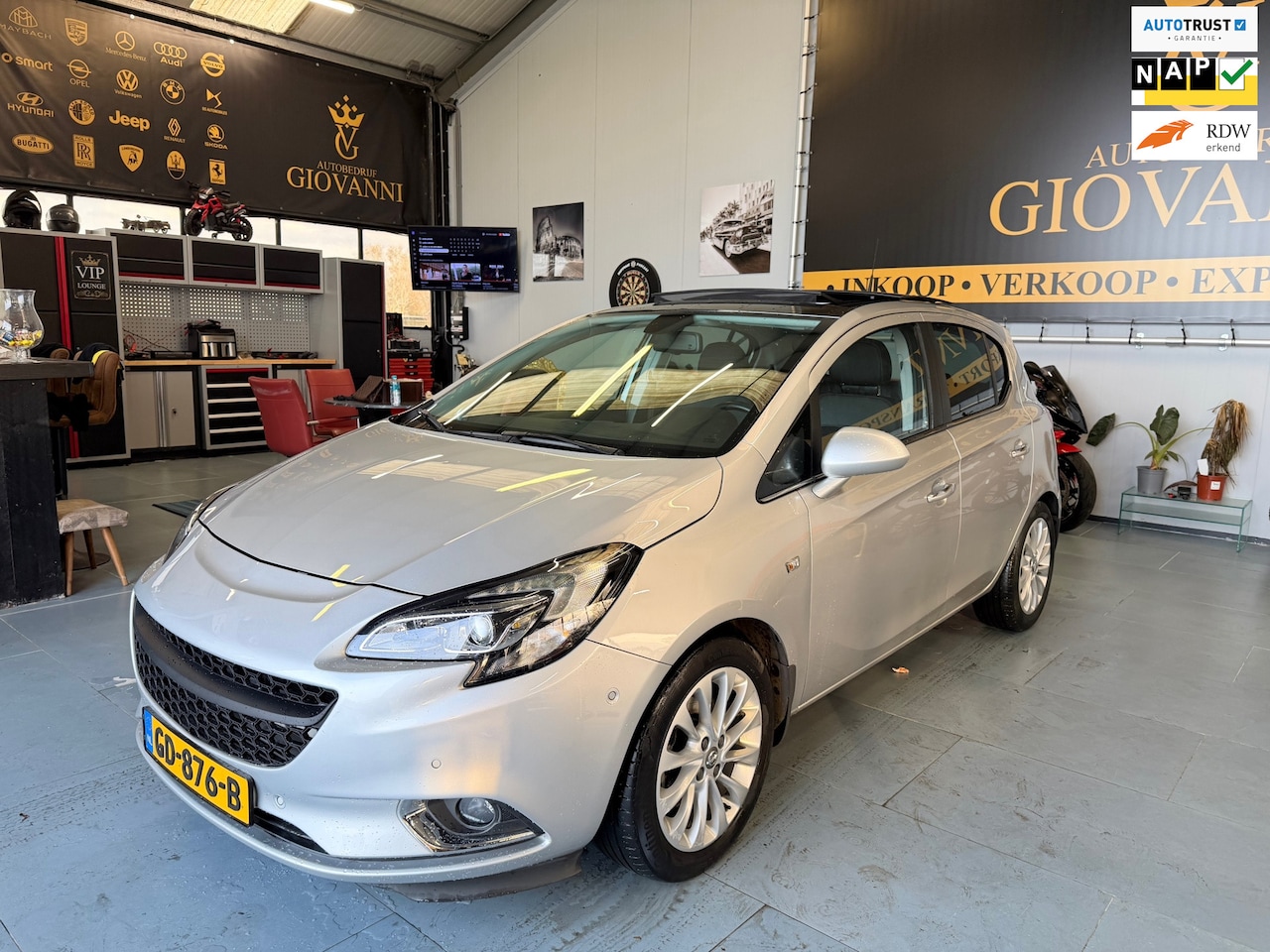Opel Corsa - 1.0 Turbo Cosmo INRUIL MOGELIJK - AutoWereld.nl