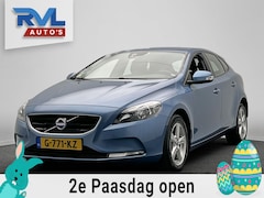 Volvo V40 - 2.0 D2 Trekhaak Navigatie Cruise Climate-control Lichtmetaal