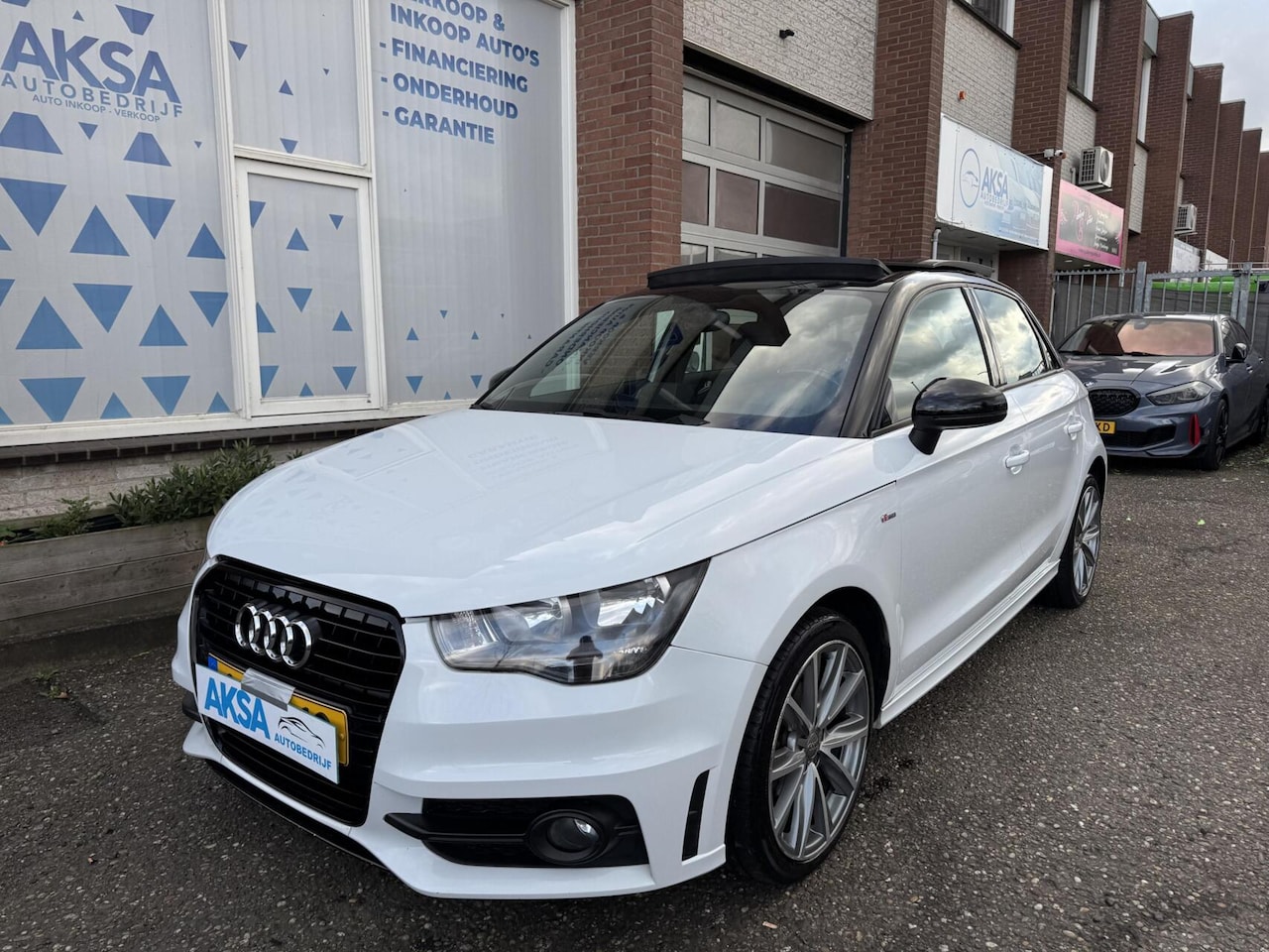 Audi A1 Sportback - 1.2 TFSI S-Line Panoramadak - AutoWereld.nl