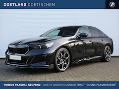 BMW 5-serie - 530e M Sport Automaat / Panoramadak / M Multifunctionele Stoelen / M-performance wielset 2
