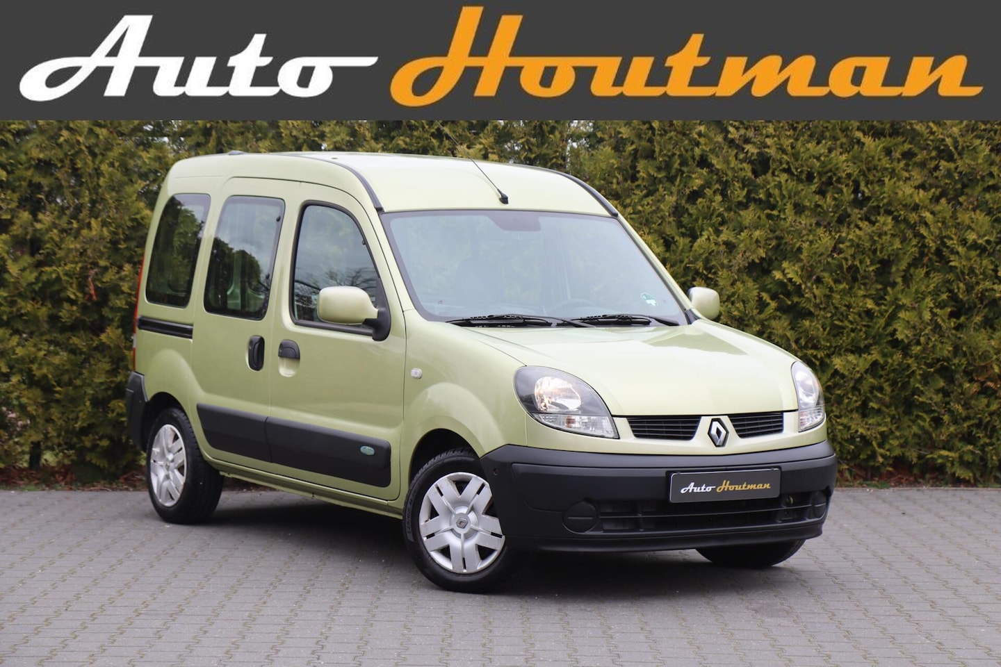 Renault Kangoo - combi Rolstoelauto | Bierman ombouw €10.000+ | Knielsysteem | 4-punts fixatie - AutoWereld.nl
