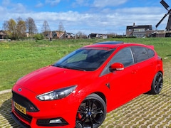 Ford Focus - 2.0 ST