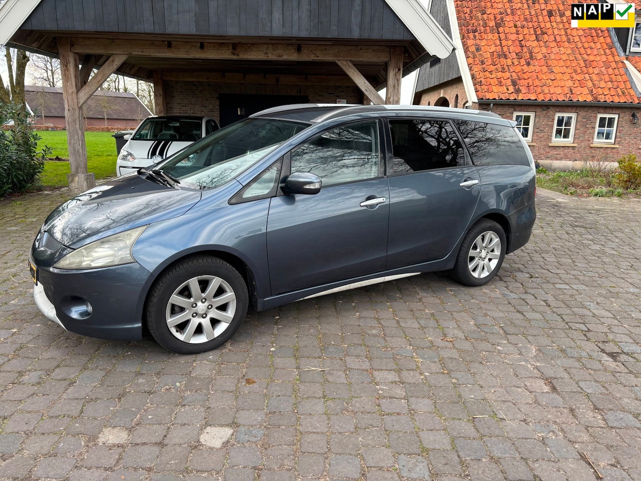 Mitsubishi Grandis - 2.4-16V InSport 2.4-16V InSport - AutoWereld.nl