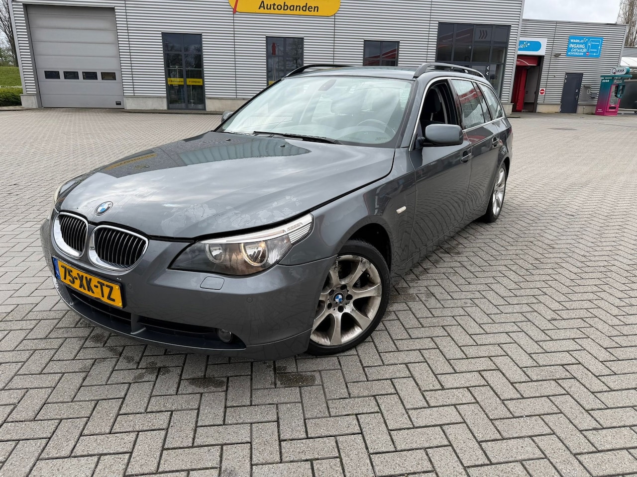 BMW 5-serie Touring - 523i Business Line AUTOMAAT - AutoWereld.nl