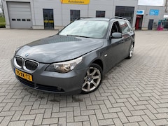 BMW 5-serie Touring - 523i Business Line AUTOMAAT