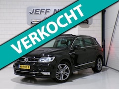 Volkswagen Tiguan - 1.4 TSI ACT 150PK R-Line Connected Series "Origineel NL" Pano Full-LED Apple-carplay Stoel