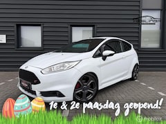 Ford Fiesta - 1.6 ST2 | Stoelverwarming |183 PK