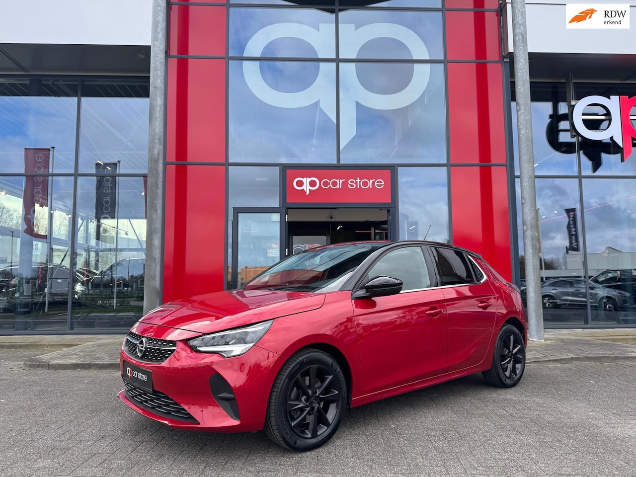 Opel Corsa - 1.2 Elegance | LED | Leder | Carplay | Parksens | Two Tone - AutoWereld.nl