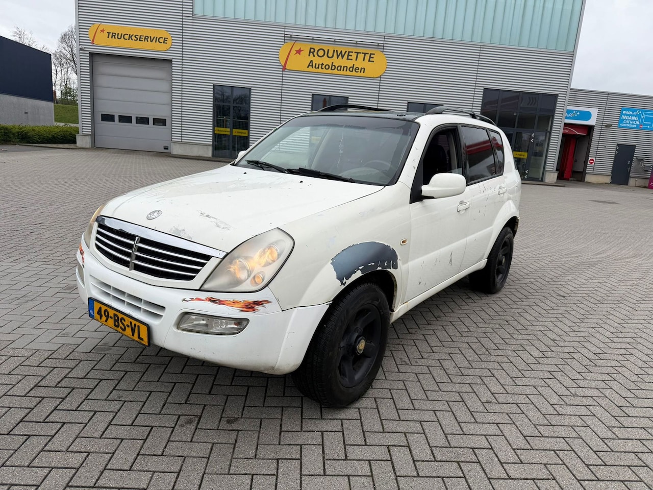 SsangYong Rexton - RX 270 Xdi AUTOMAAT 4X4 - AutoWereld.nl