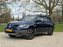 Mitsubishi Outlander Sport - 2.4 4WD Warrior, Airco, Schuifdak, Trekhaak