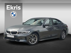 BMW 3-serie - Sedan 318i Sport Line HiFi System / Sportstoelen / Adaptieve Led Koplampen / Shadow Line