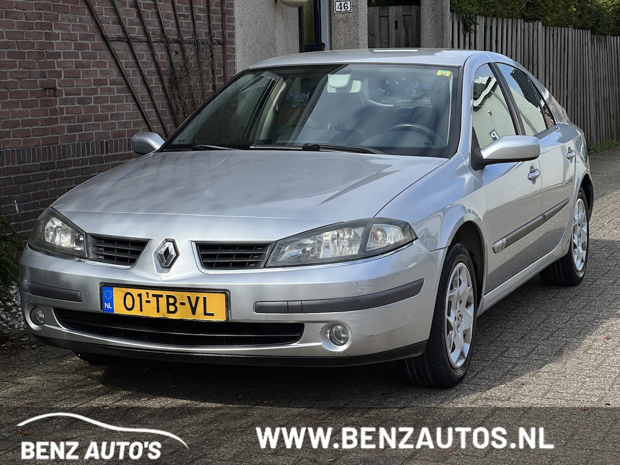 Renault Laguna - 2.0-16V Business Automaat/G3/APK - AutoWereld.nl