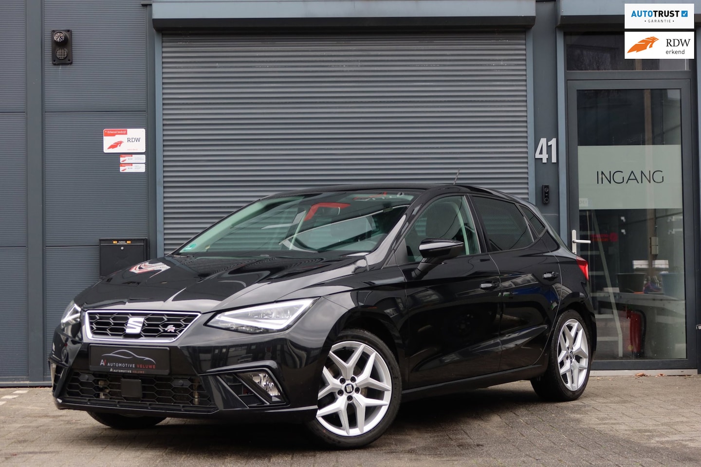 SEAT Ibiza - 1.0 TSI FR Business Intense Plus Beats|Keyless|Camera|ACC|Sfeer|Carplay - AutoWereld.nl