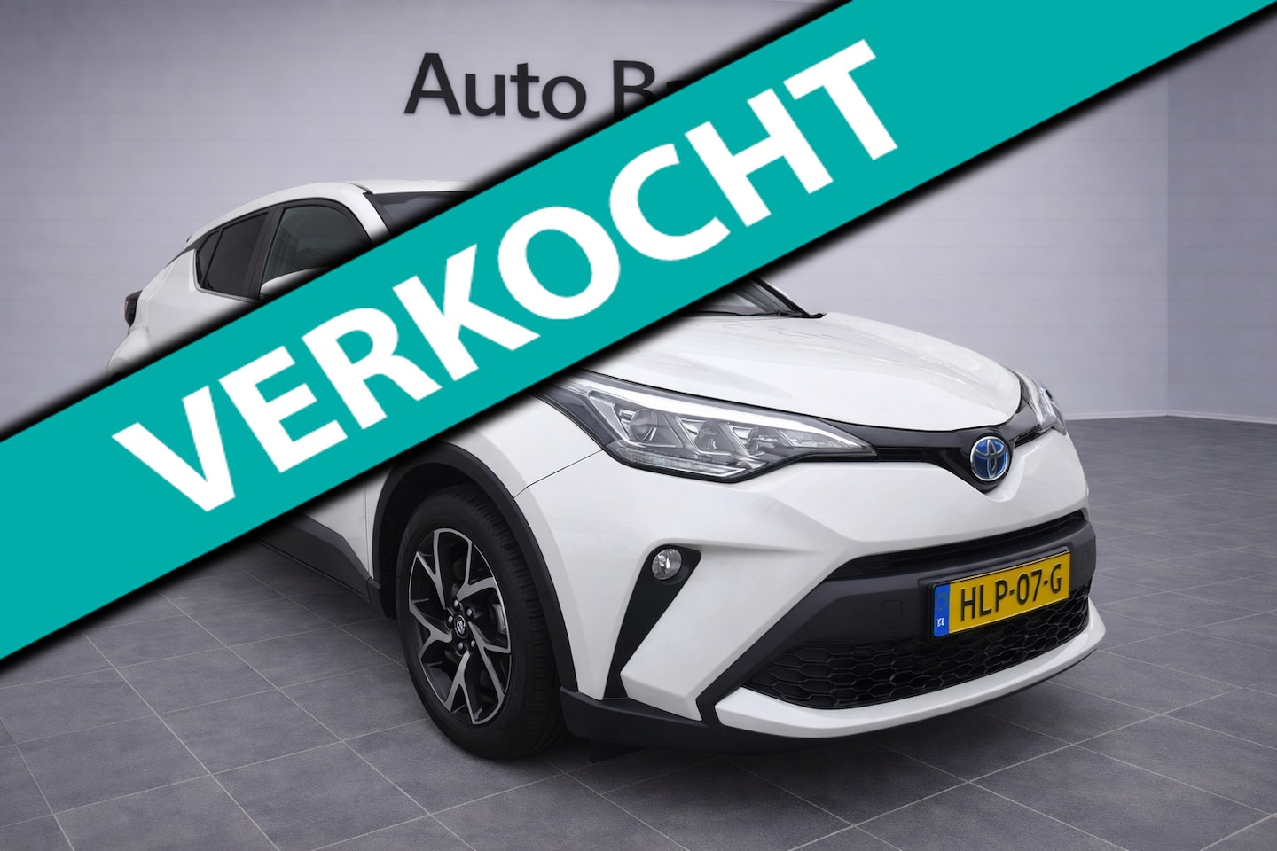 Toyota C-HR - 2.0 Hybrid Business Plus /APK/Rijklaar/Camera - AutoWereld.nl