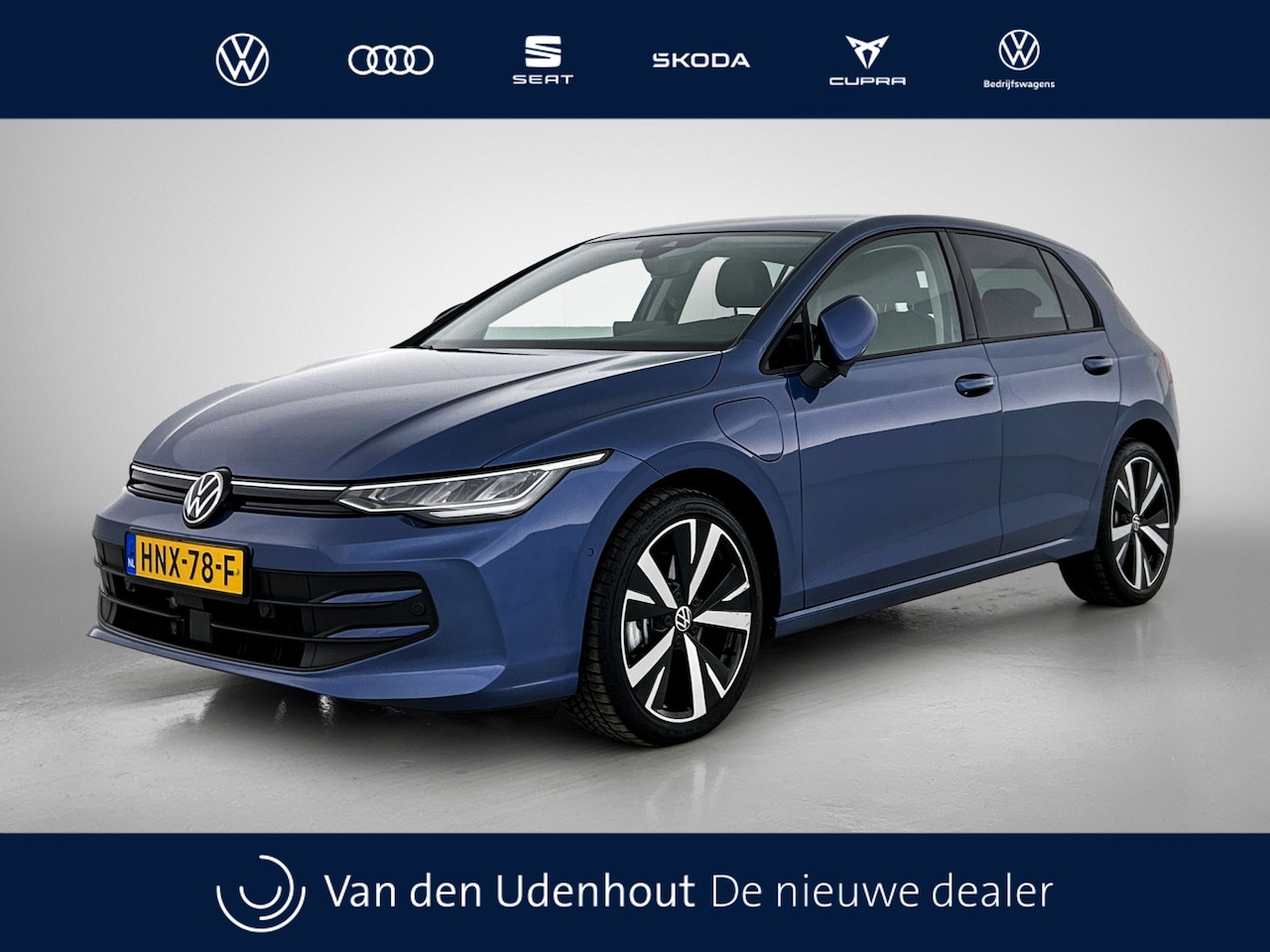 Volkswagen Golf - 1.5 eHybrid 204pk Life Edition DSG / Stoel+ Stuurverwarming / App connect / Camera - AutoWereld.nl
