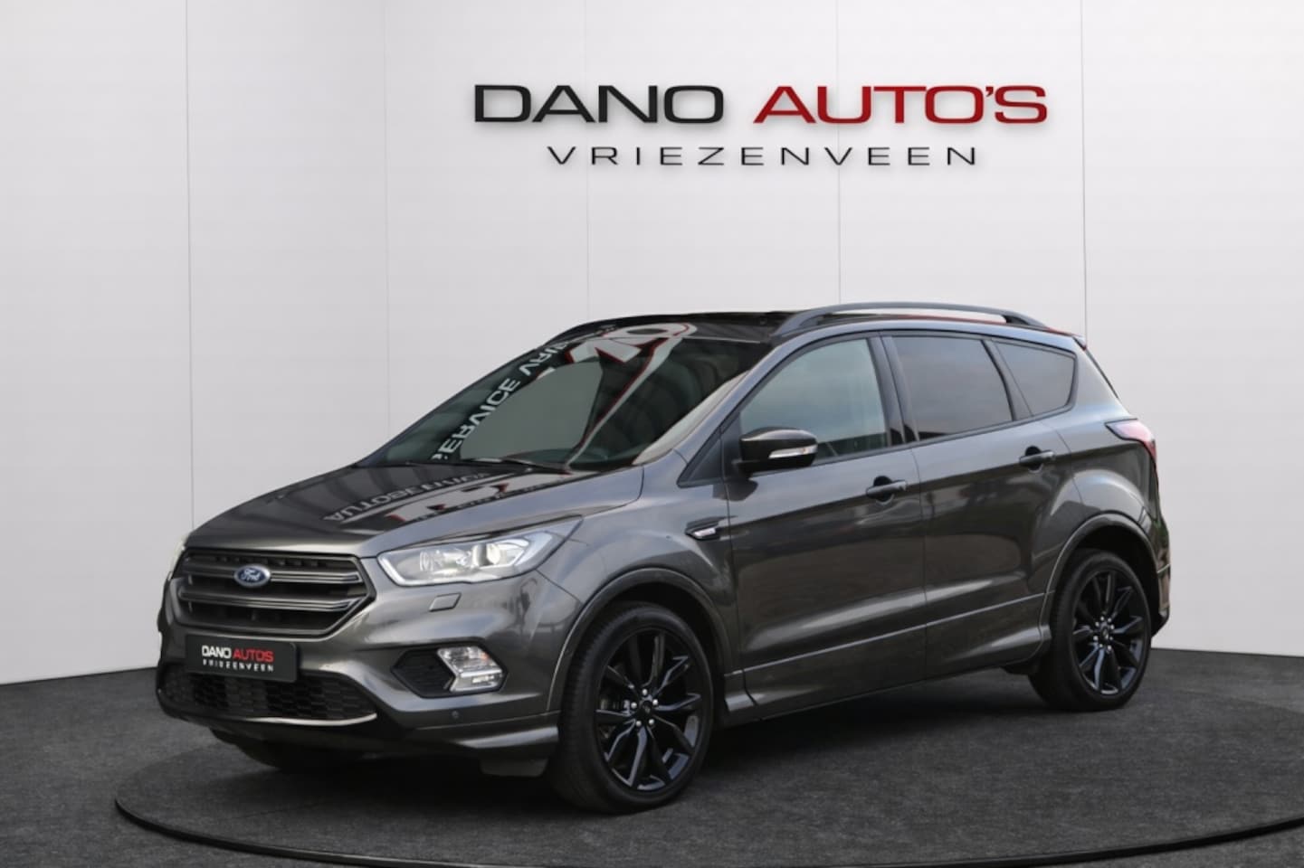 Ford Kuga - 1.5 EcoBoost ST-Line 4x4 182PK Pano/Camera/Leer - AutoWereld.nl
