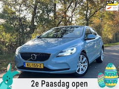 Volvo V40 - 2.0 D2 Nordic+ | Automaat + Navi + Cruise Nu € 14.975,