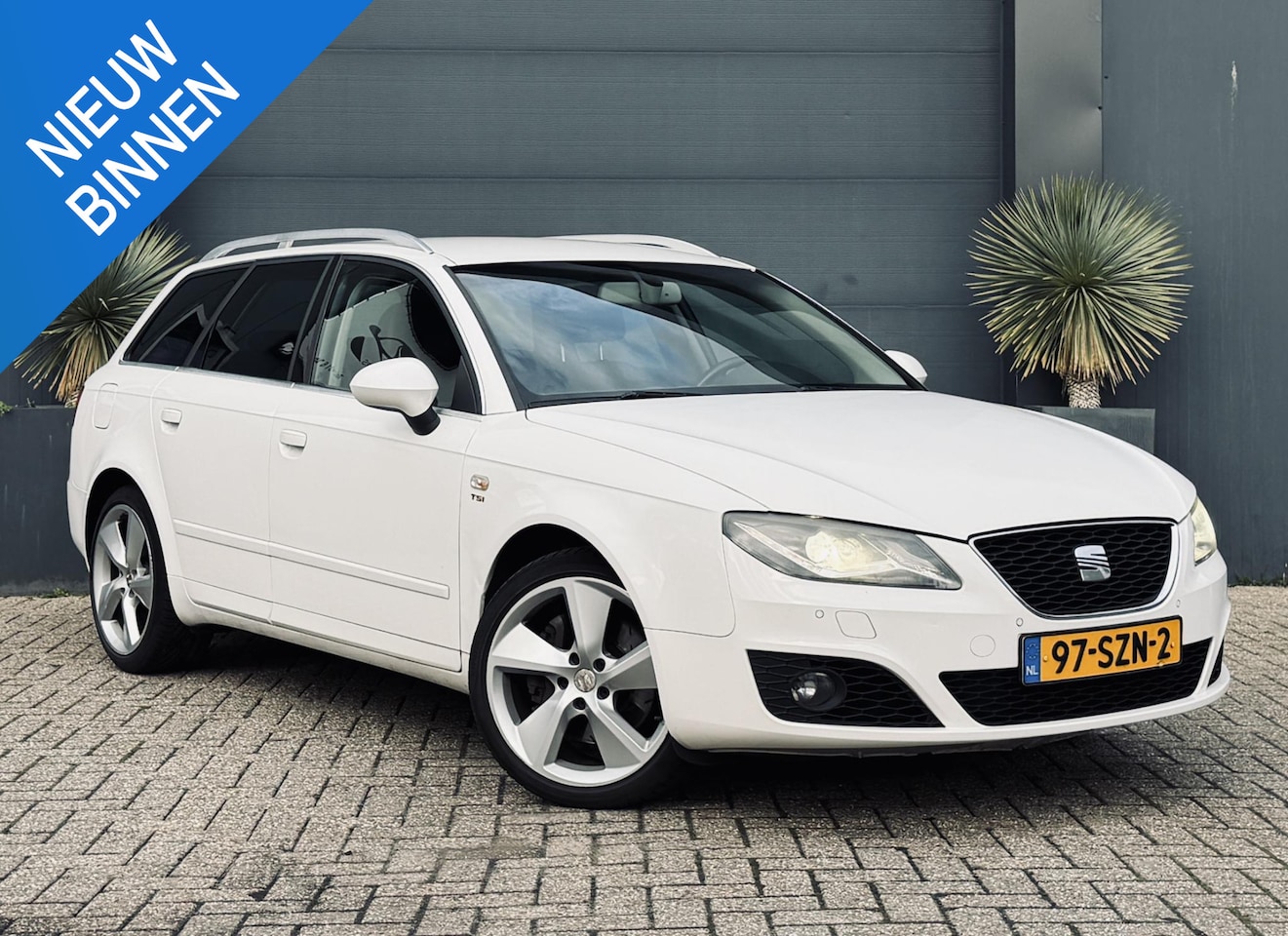 SEAT Exeo ST - 2.0 TSI Style 2.0 TSI Style - AutoWereld.nl