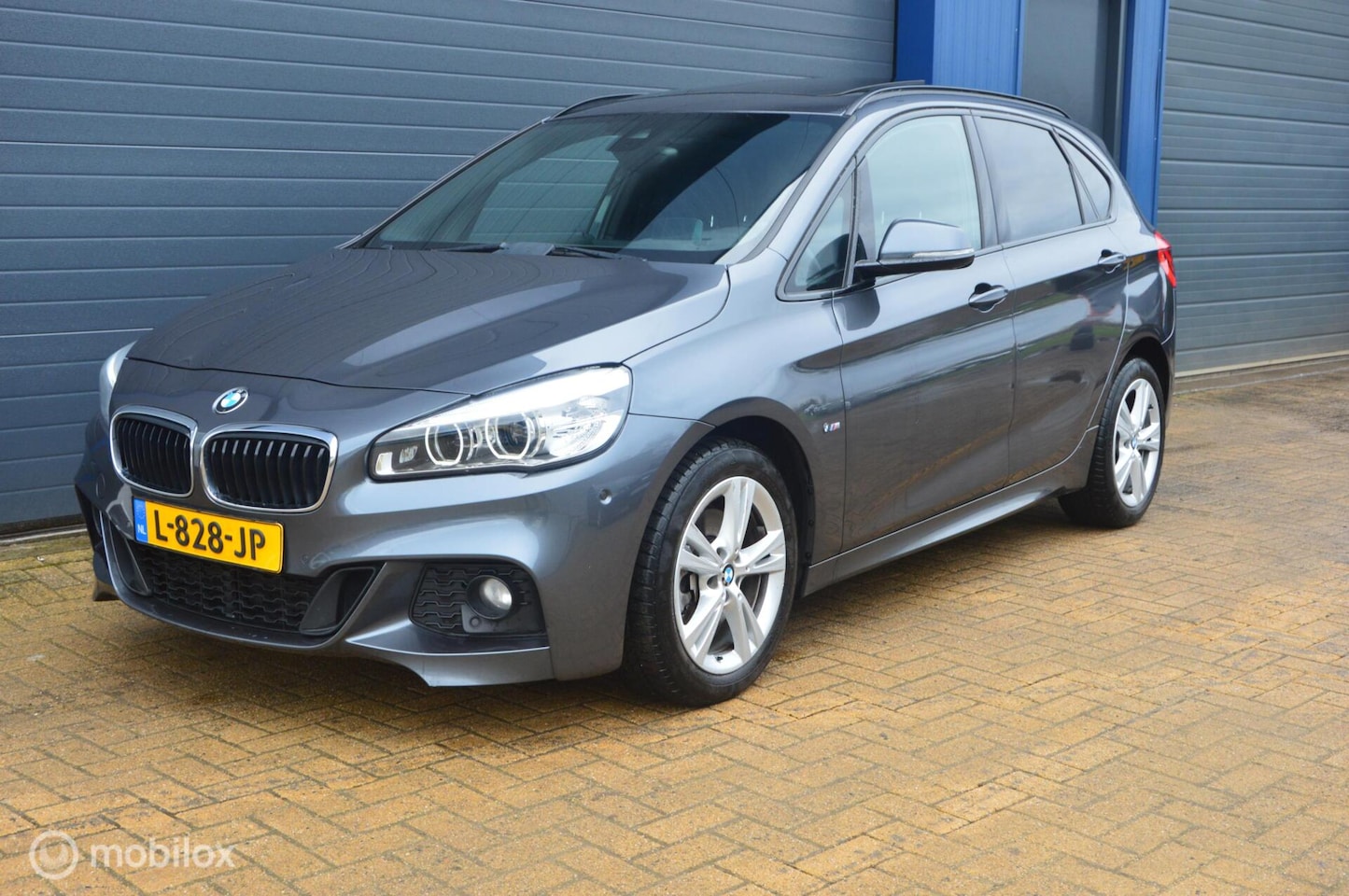 BMW 2-serie Active Tourer - Tourer,Pano,Headup,Vol! 220d M Sport - AutoWereld.nl
