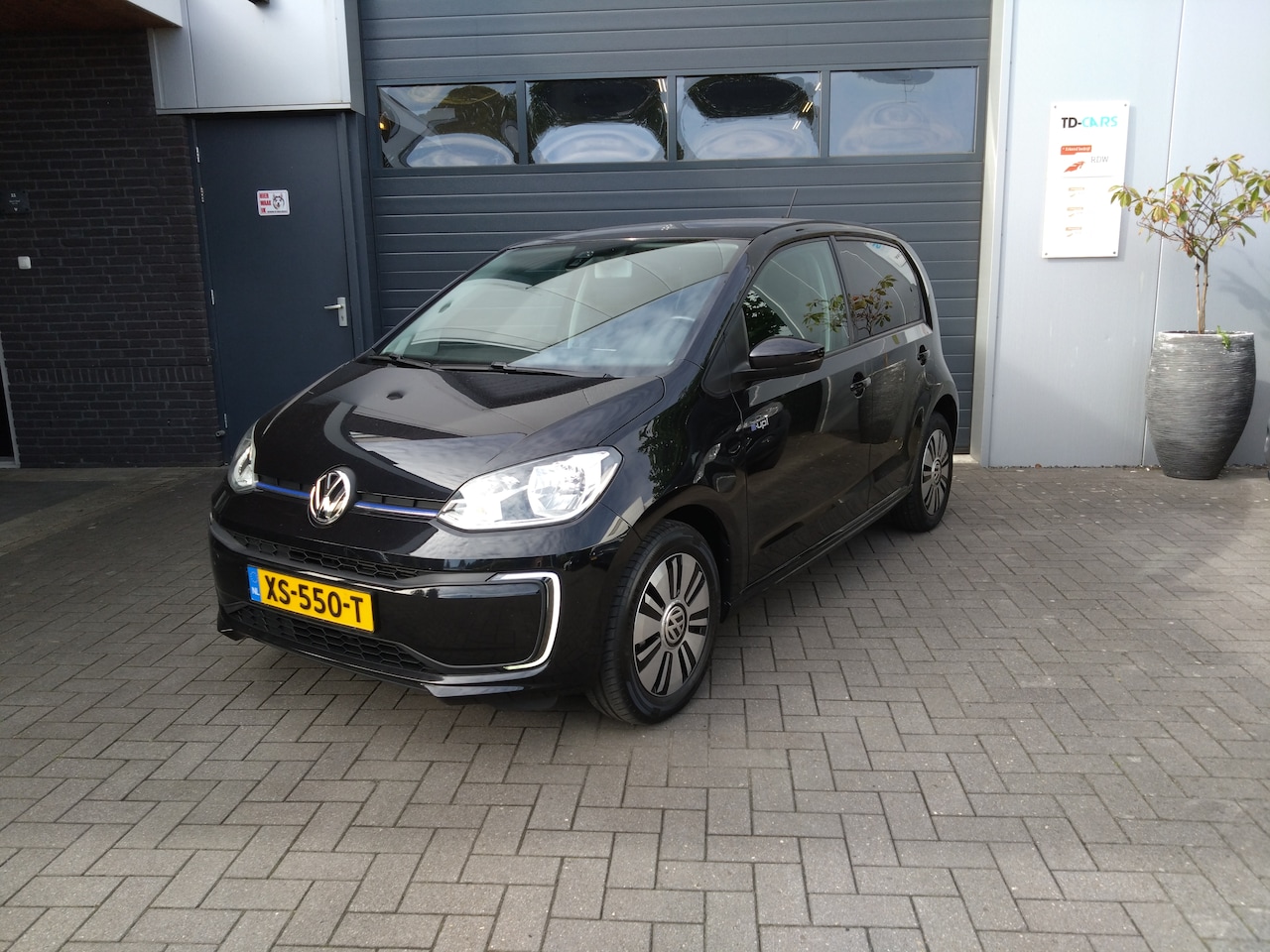 VOLKSWAGEN UP!