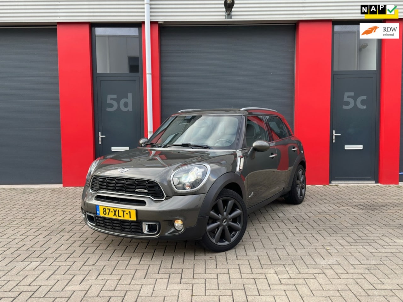 MINI Countryman - 1.6 Cooper S ALL4 Chili Mini 1.6 Cooper S ALL4 Chili , ORG. NL , Pano, HarmanK - AutoWereld.nl