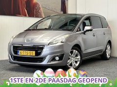 Peugeot 5008 - 1.6 THP ALLURE 7PERSOONS AUTOMAAT PANORAMADAK HEAD UP DISPLAY TREKHAAK ACHTERUITRIJ CAMERA