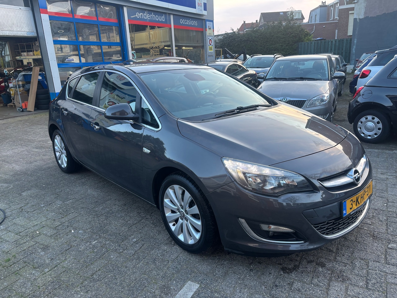 Opel Astra - 1.4 Turbo Cosmo