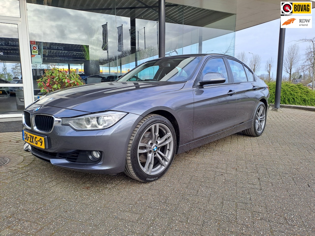 BMW 3-serie - 320i High Executive 320i High Executive - AutoWereld.nl