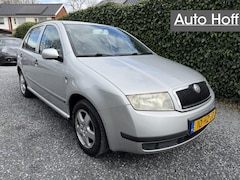 Skoda Fabia - 1.4 Comfort | Elekt. Ramen | LMV | Trekhaak | Radio / CD | APK tot 18-03-2027