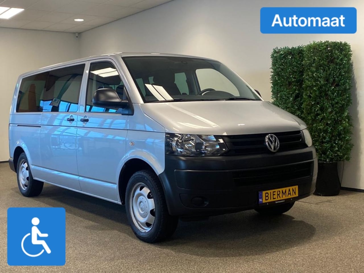 Volkswagen Transporter - L2H1 Rolstoelbus Automaat - AutoWereld.nl