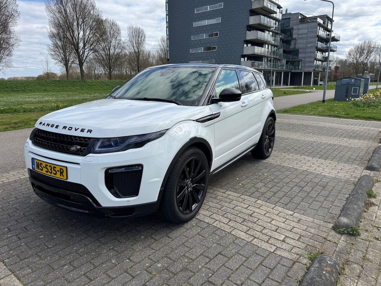 Land Rover Range Rover Evoque - 2.0 TD4 HSE Dynamic - AutoWereld.nl