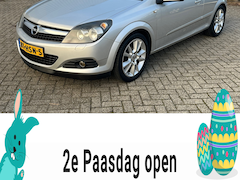 Opel Astra GTC - 1.8 Business 2009 Leer Clima