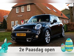 MINI Cooper S - 2.0 Chili Serious Business Aut. | Panorama | Stoelverwarming | Luxe Leder | Camera | Histo
