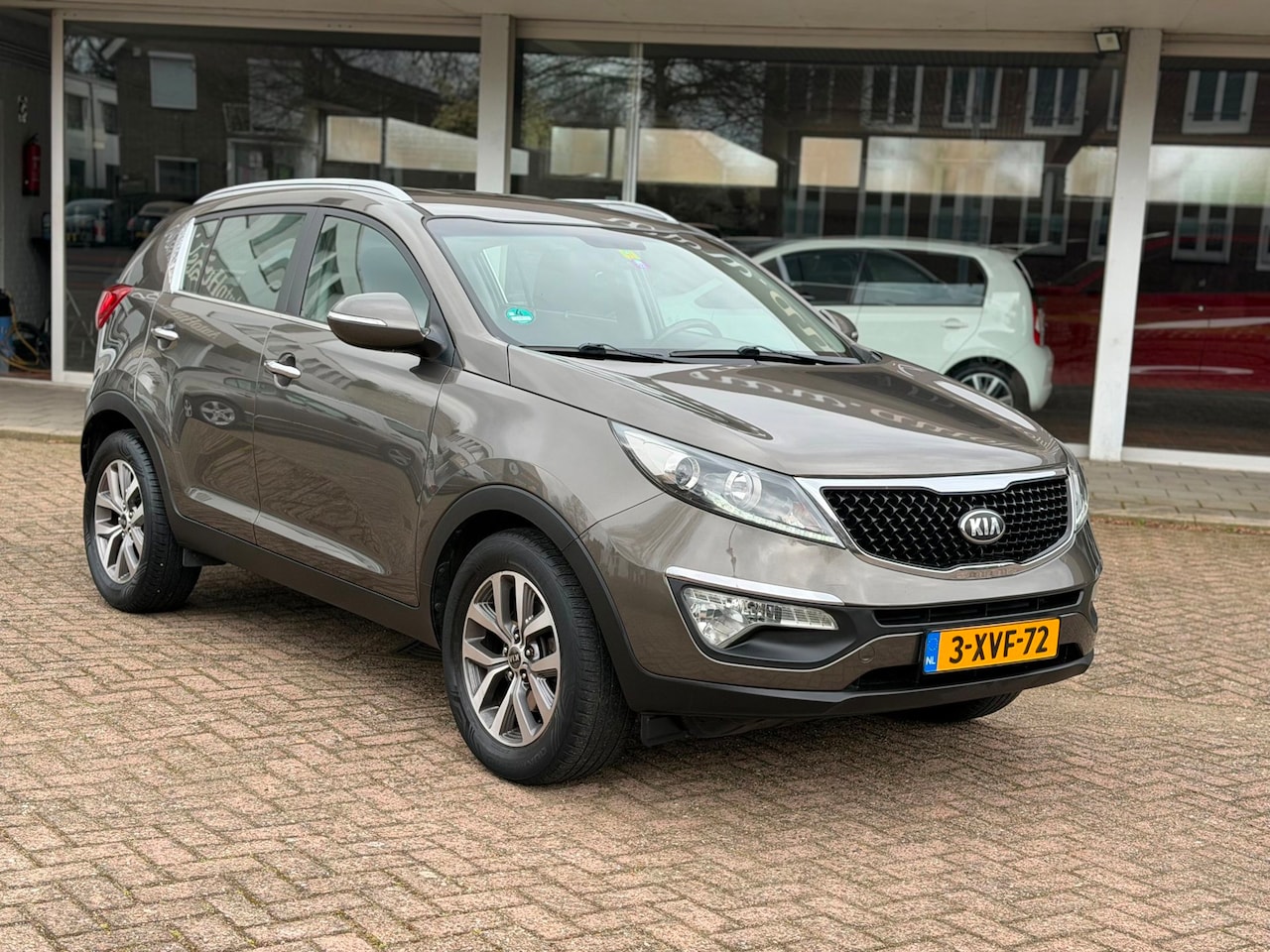 Kia Sportage - 1.6 GDI BusinessLine|Camera|Nav|Origineel NL|Prachtige auto! - AutoWereld.nl