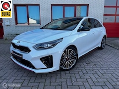 Kia Cee'd - Ceed 1.6 T-GDi GT PANODAK/LEER/NAVI/CAMERA