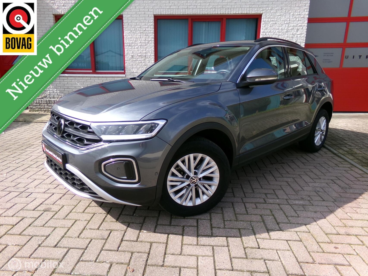 Volkswagen T-Roc - 1.0 TSI Life CAMERA/NAVI/CRUISE/DIG COCKPIT - AutoWereld.nl